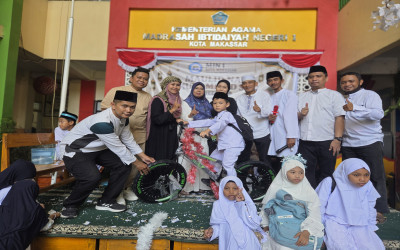 Dari Pawai hingga Doorprize, Hijratul Maulid MIN 1 Kota Makassar Hadirkan Keceriaan dan Keteladanan